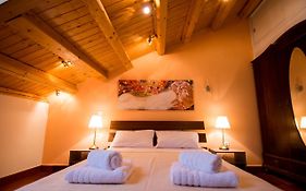 Attic flat at San Giacomo square-Corfu town
